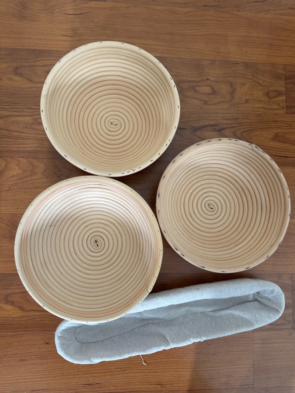Set of 3 Round Banneton bread Proofing Baskets - Natural Rattan